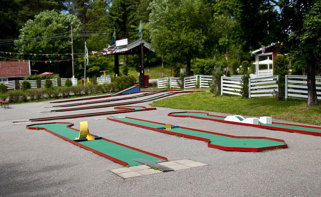 Roesjoebaden Camping & Stugby Sollentuna Εξωτερικό φωτογραφία