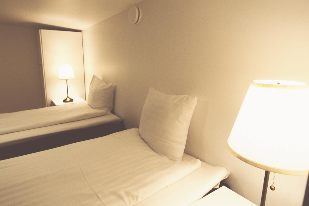 Roesjoebaden Camping & Stugby Sollentuna Εξωτερικό φωτογραφία